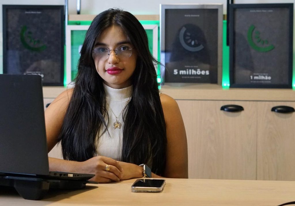 Conexões Profundas e Aprendizado Infinito: O Mundo Transformador do Marketing Digital