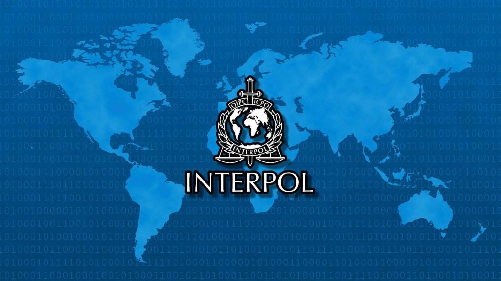 Ministério Público solicita inclusão de ex-fiscal da Fazenda, luxuosamente residente nos EUA, na lista de procurados da Interpol.