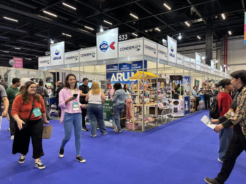 Cidades do CONDEMAT+ marcam presença na Feira do Empreendedor